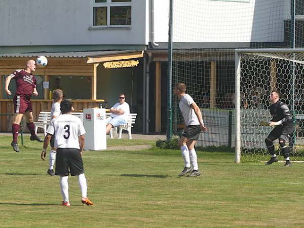SG Leusel II-Alsfeld-Eifa I - SG Saasen Harbach  4-3  01