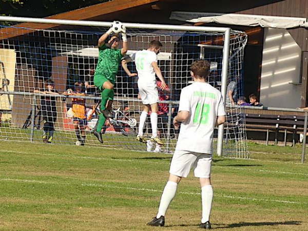 SG Oberes Edertal - SV Leusel  4-2  21