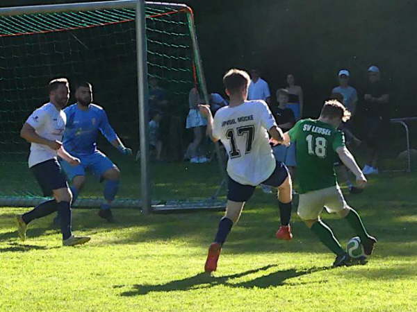 SV M�cke - SV Leusel  1-3  25