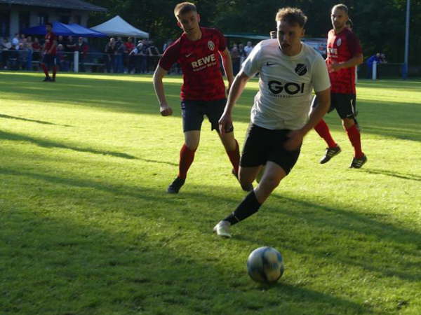 SV Mcke - SV Leusel  2-5  06