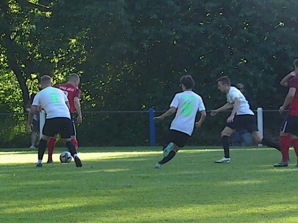 SV Mcke - SV Leusel  2-5  06